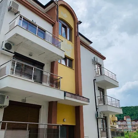 Apartment Tatyana Bonjour *